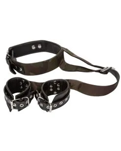 Collier Et Menottes Camouflage Colt -Sextoys boutique collier et menottes camouflage colt 4