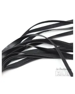 Correct Me Martinet Hellig 48cm Noir-Rouge 12 Correct Me Martinet Hellig 48cm Noir-Rouge -Sextoys boutique martinet hellig 48cm noir rouge 5