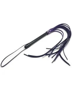 The Red Martinet Long Lanières En Cuir Et Manche En Bois 80cm Violet-Noir -Sextoys boutique martinet long lanieres en cuir et manche en bois 80cm violet noir 1