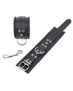 The Red Menottes En Cuir Pour Chevilles Noir -Sextoys boutique menottes en cuir pour chevilles noir 2