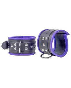 The Red Menottes En Cuir Pour Chevilles Noir-Violet