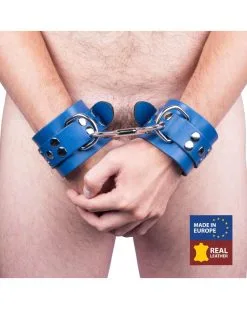 The Red Menottes En Cuir Ultra Bleues