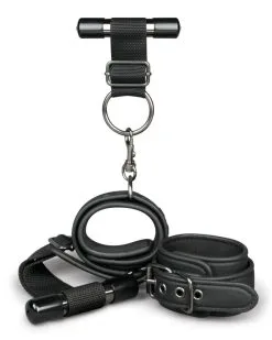 Easytoys Fetish Collection Menottes Pour Porte Door Jam Simili